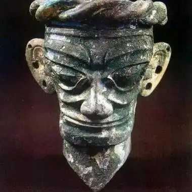 石家河玉人 ,会是三星堆和中原文明联姻的结果吗?