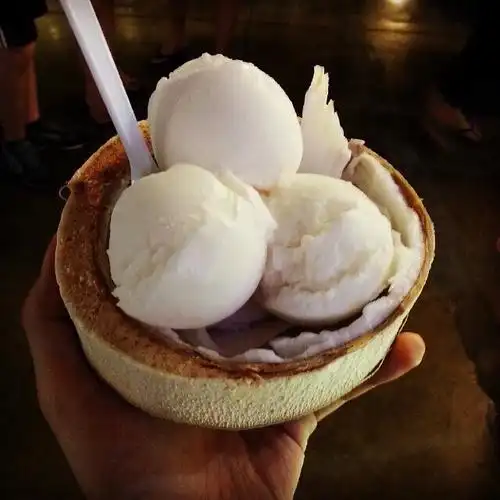 椰子冰淇淋 想来一个嘛