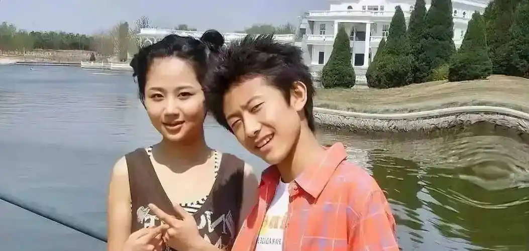 杨紫突然宣布,张一山点赞上热搜!网友:恭喜,这一天终于来了!