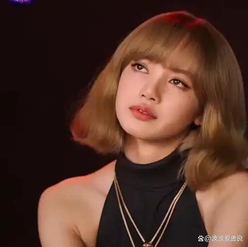 近日,韩国人气女子组合blackpink泰国成员lisa将参加巴黎疯马秀的消息