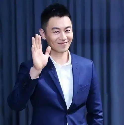 "狂妄自大"的朱亚文,走到这一步怪谁?