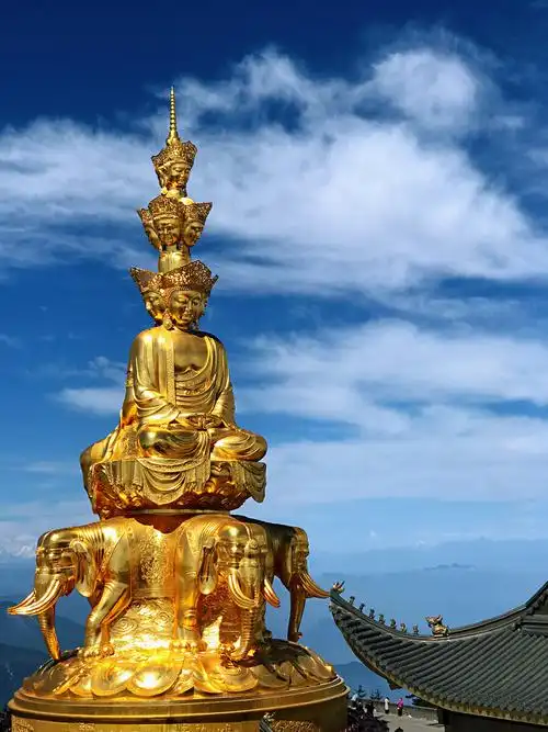 峨眉山金顶乐山大佛