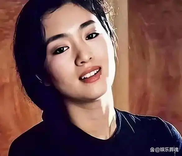张艺谋:原本打算与巩俐结婚,结果被一个男人搅散了