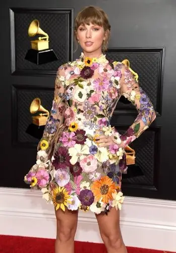 霉霉身穿花朵裙参加格莱美|霉霉|格莱美|霉霉taylor swift