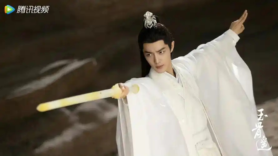 肖战时影 时影大神官真的好好看 #肖战玉骨遥 #玉骨遥后劲 - 抖音