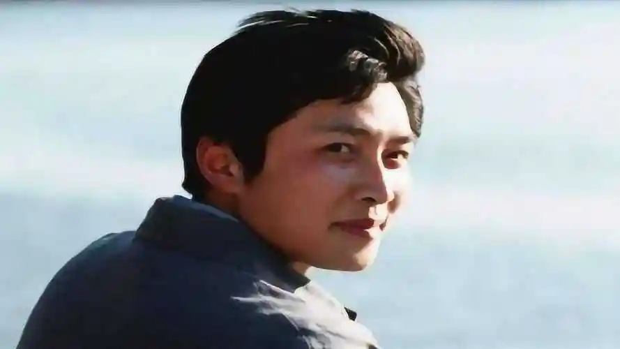 唐国强年轻时颜值有多逆天?奶油小生就是他的专属称呼,国民男神