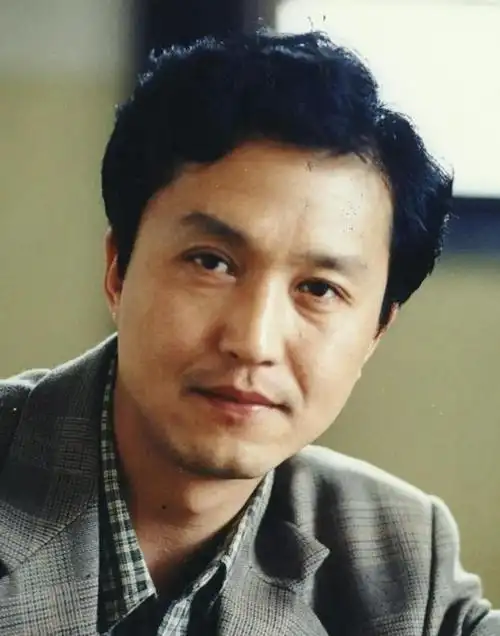 明明演技烂,却被吹上天的5位老戏骨,网友:只长年纪不长演技|演员