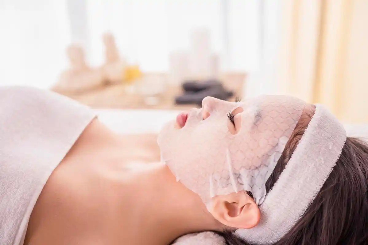 脸部补水脸部按摩面部治疗放松解压面部清洁脸部面部按摩面部按摩放松