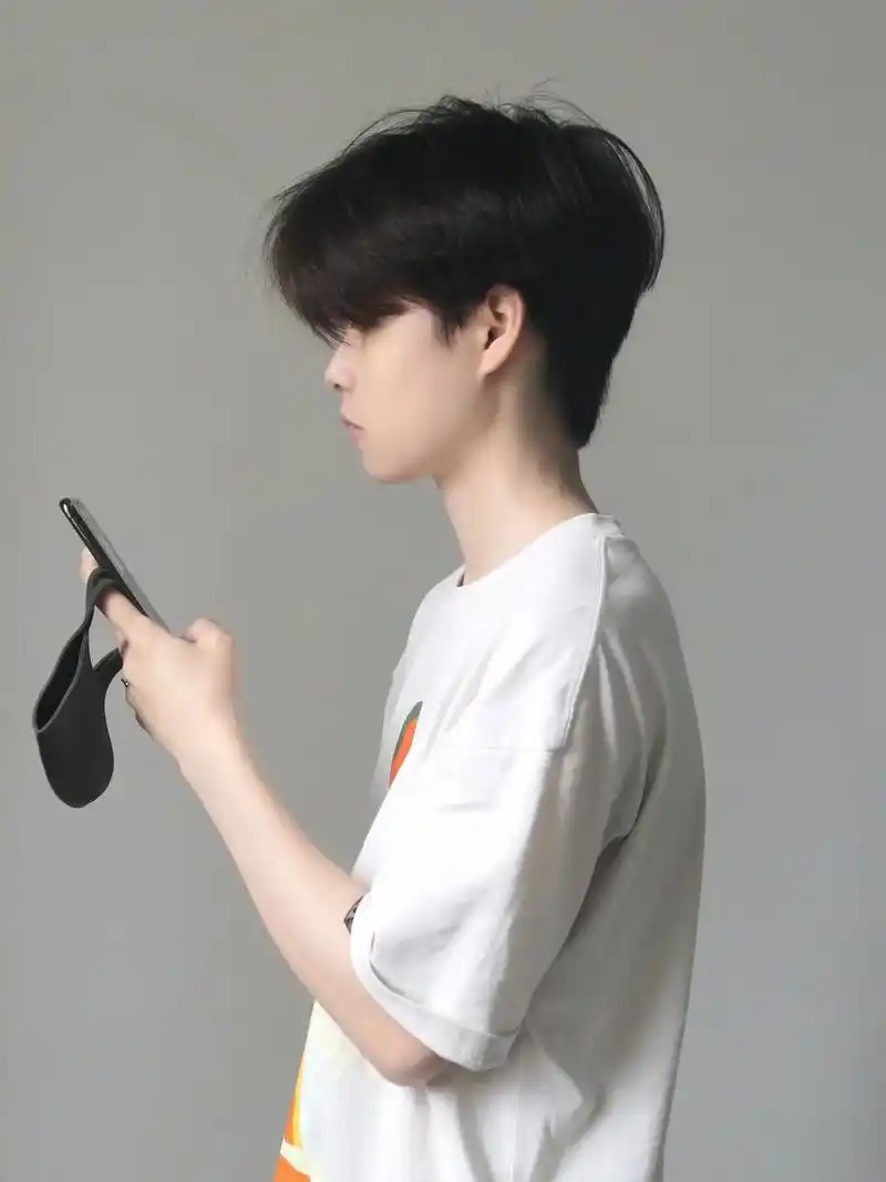 少年感 #短发女生 #双子 - 抖音