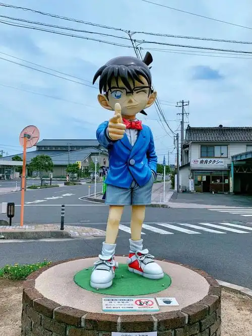 打破次元壁在鸟取偶遇柯南吧