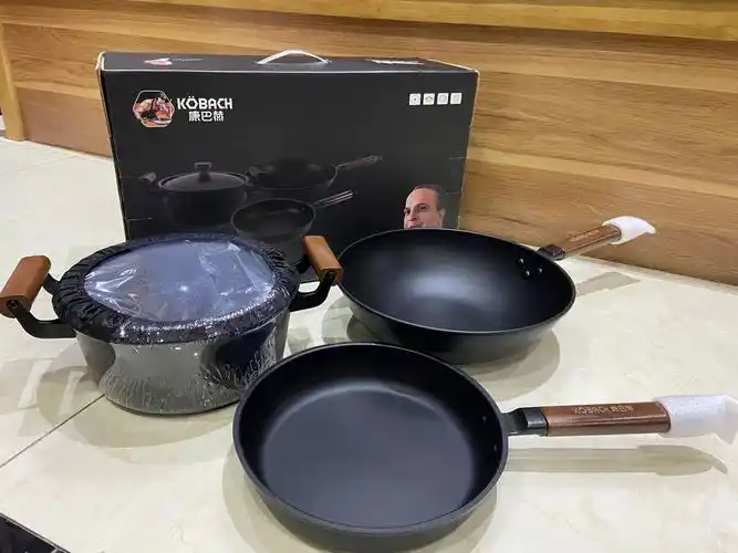 微天下-康巴赫(kobach)传统老铁锅三件套 炒锅 平底锅 汤锅 公司活动