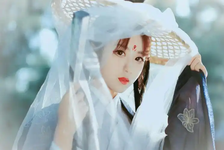 悦目是佳人!倾国倾城貌!惊为天下人!古风真人女头乛陌羽柔