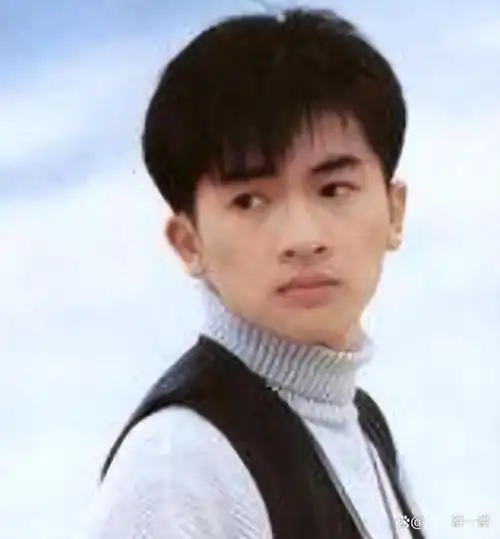 小虎队当年那么火,通告自然也不会少.