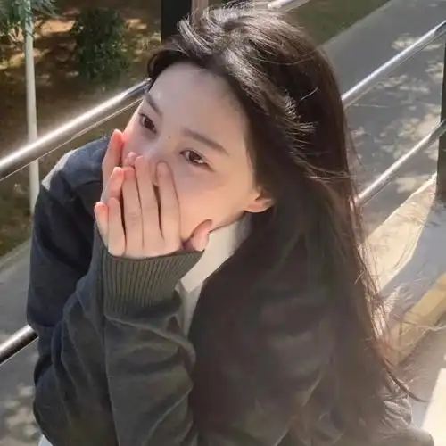 细数此生的最美好,是我来时,恰逢你到#头像  #头像分享  #女生头像