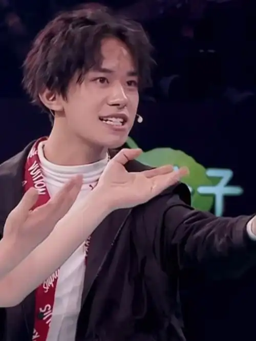 感受千玺跳舞时的快乐