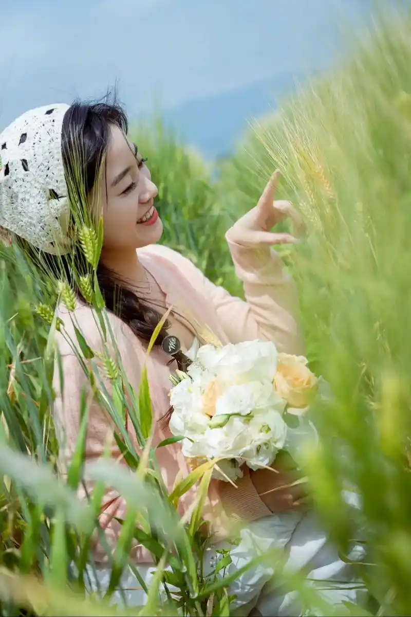 女孩不是瘦才好看 自信和快乐才最美 - 抖音