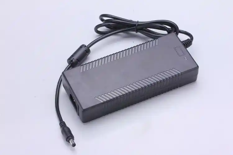 60v锂电池电动车充电器 电动车充电器60v2a 快速充电器