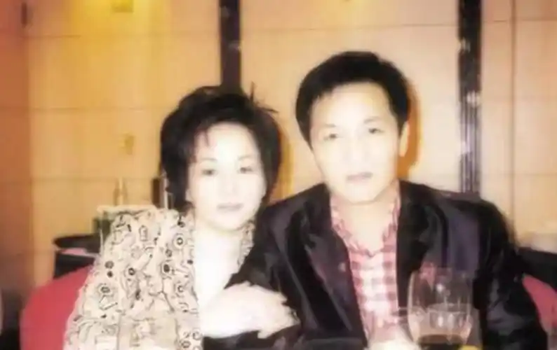 毛玉萍的人脉资源,最初的时候,吊打周正毅n个回合.