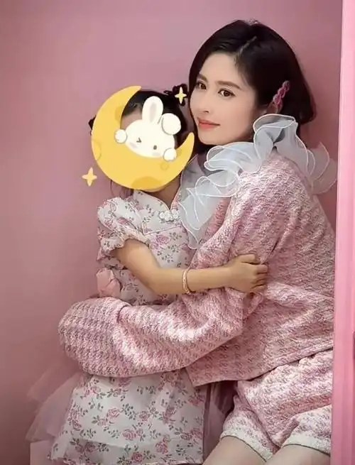 就在昨天,体重只有两位数的女明星颖儿在社交平台上分享了一段视频