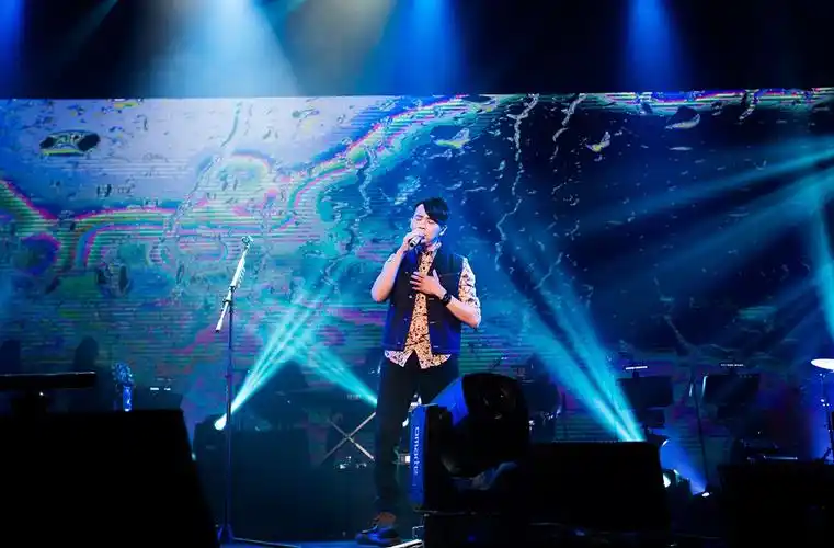 "r&b教父"陶喆演唱会献顶级视听飨宴