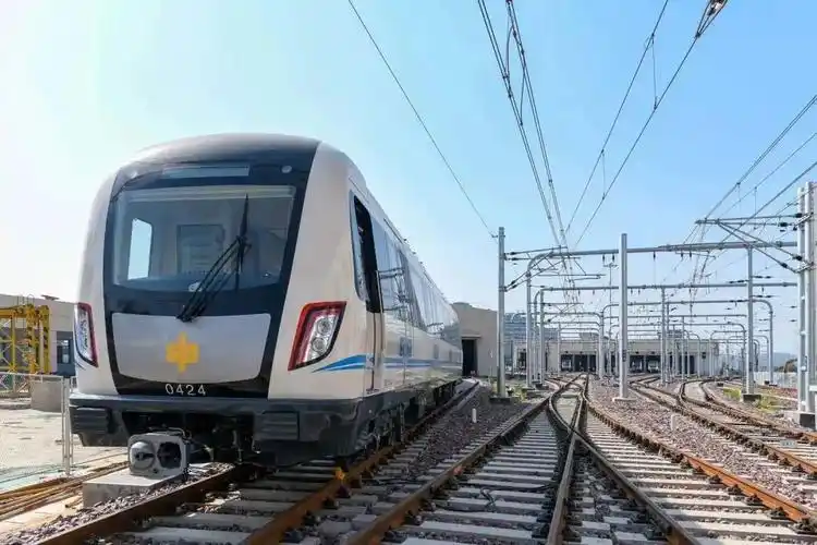 郑州地铁4号线邀你来试乘还有限量版卡通地铁卡免费送