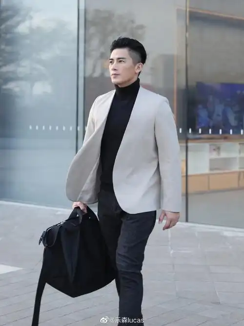 不负好春光##男士穿搭#厌倦了传统西装的沉闷感,不如试试时尚休闲乔