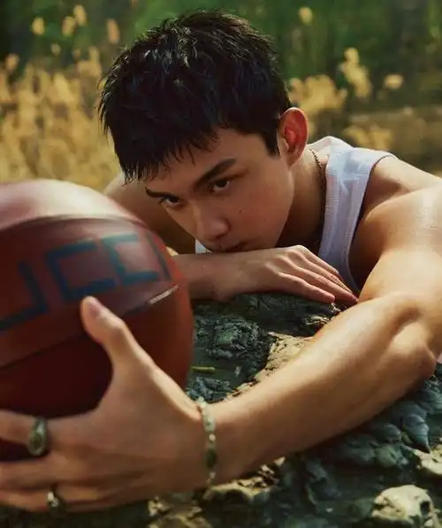 吴磊公开减肥食谱,引八十万人点赞,网友:最佳减脂餐,收藏了!