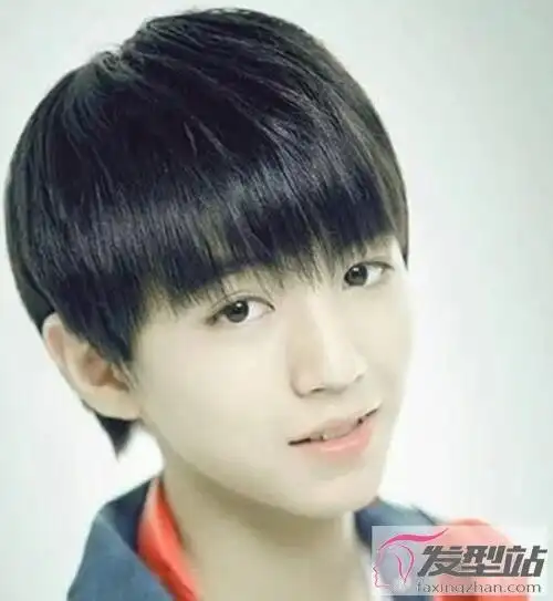 男生短发离子烫发型干练利落尽显个性魅力
