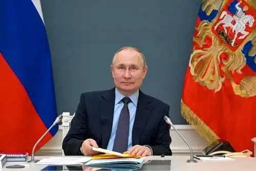 普京宣布自我隔离并取消外访意在强化推进俄新冠疫苗接种