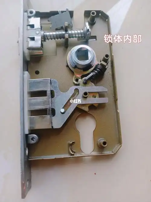 锁体内部平面安装