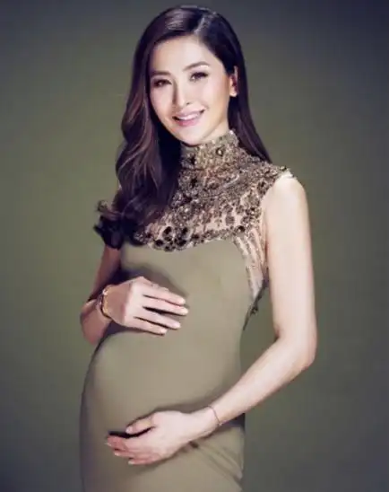 盘点明星辣妈大肚孕照,要做妈妈的女人真伟大