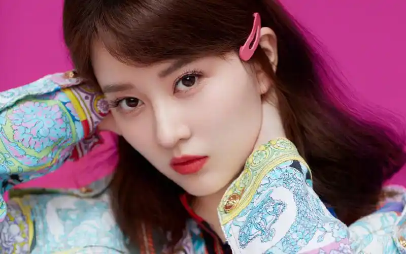 乔欣甜美养眼写真图片桌面壁纸