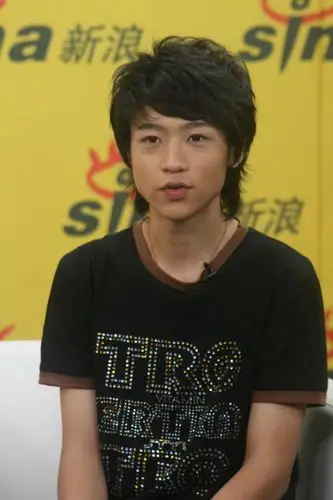 新浪娱乐讯 7月8日下午15时30分,快乐男声全国三强选手陈楚生(blog)