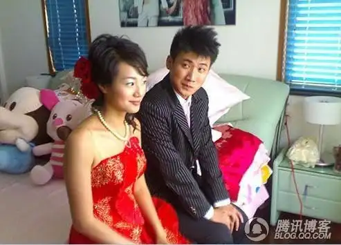 明星情感:朱丹与帅气前夫甜蜜合影曝光