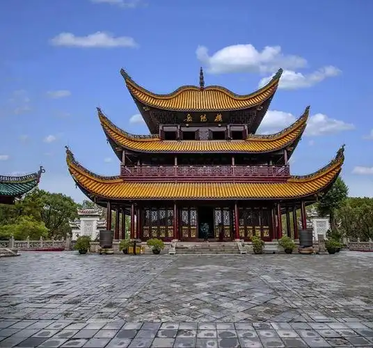 岳阳楼位于中国湖南省岳阳市市区d岳阳楼海上是长江两岸最具代表性的