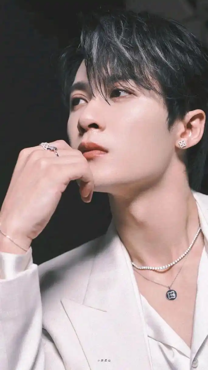 檀健次天生贵气,怪不得演过很多次