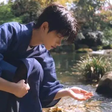 比较文艺的头像男生简约小清新慵懒偏冷淡风ins男头图片大全