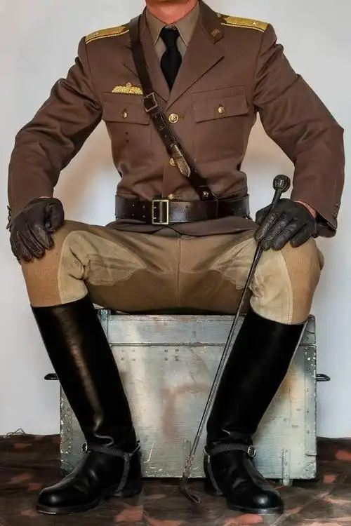 男士最硬汉的全皮搭配法!