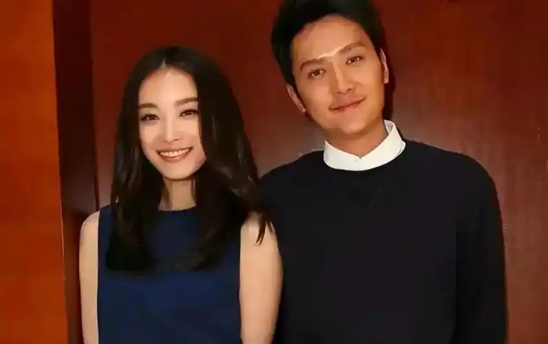 离婚三年,再看冯绍峰和赵丽颖,分道扬镳不是没原因的_腾讯新闻