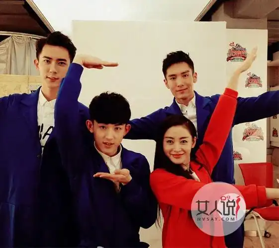 于朦胧郭俊辰吻戏于朦胧郭俊辰节目现场上演示恶作剧之吻2