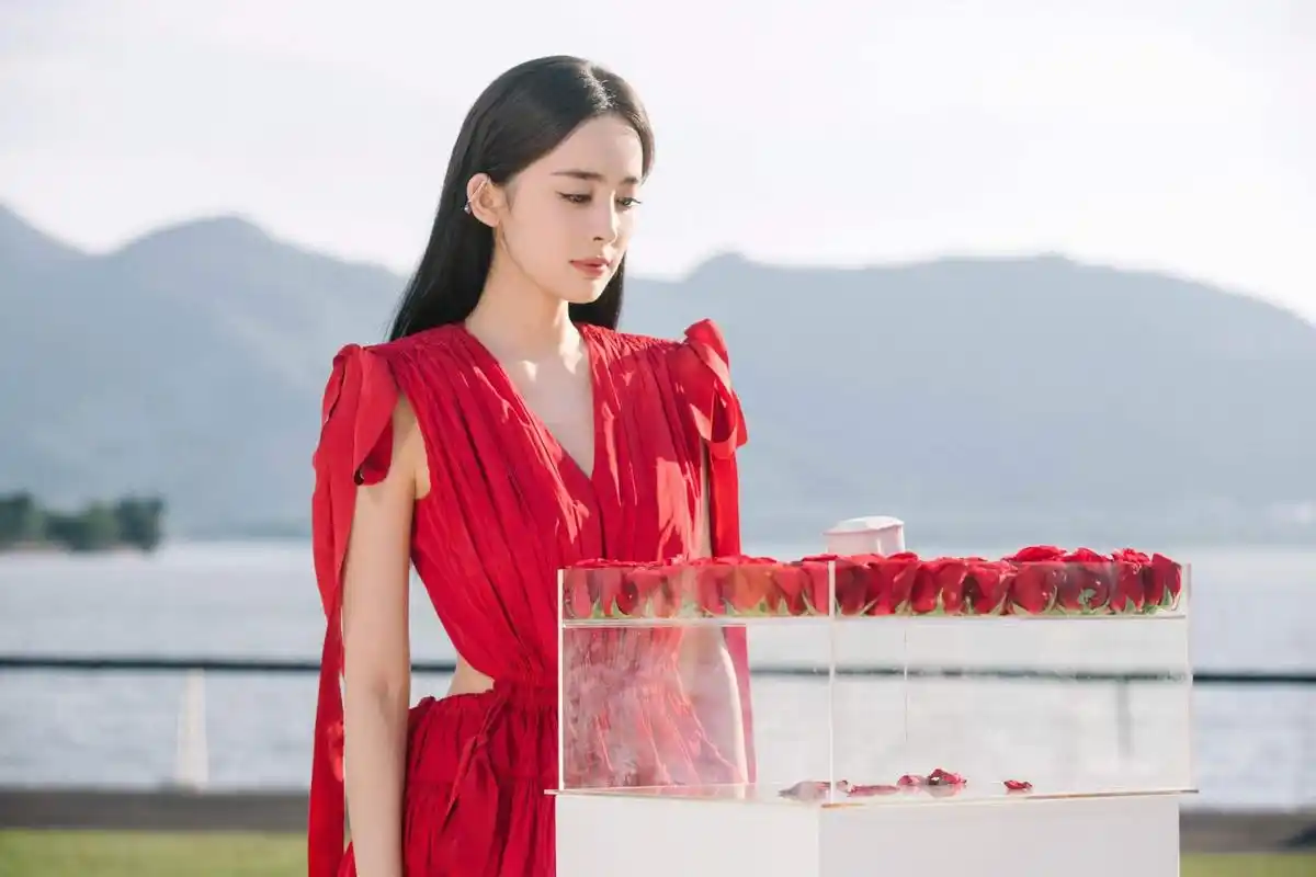 尘埃落定》:李现或将首搭古力娜扎 李现或将出演新丽出品的年代大剧