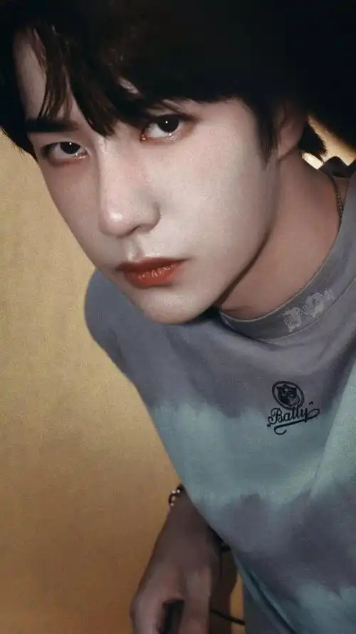 王一博帅炸合集图片/壁纸