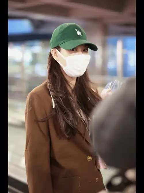 王霏霏fei霏凡20211123上海02