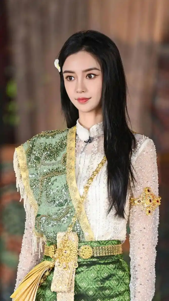 明星动态# #明星穿搭# #angela baby杨颖