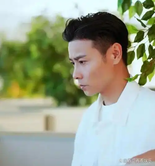 这一次张晋的西装还是被扒下来了游本昌说的话有人信了