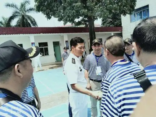 老兵欢聚虎门沙角庆祝海军70华诞