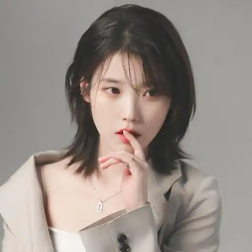 iu李知恩 | 头像