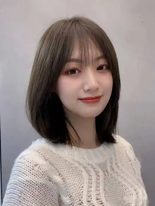 2021流行"秋风初恋锁骨发"_发型