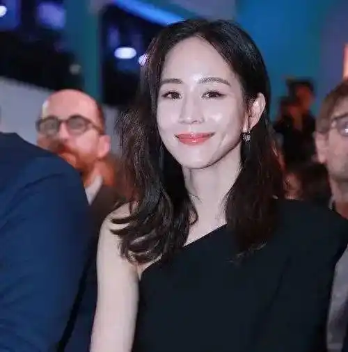 41岁张钧甯恋情实锤,男方是小3岁知名导演,已同居见家长_柯汶利_媒体