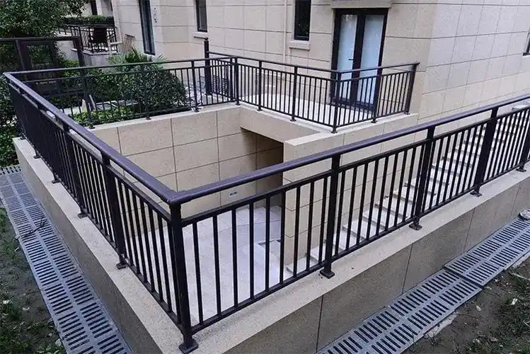 阳台使用铝合金护栏的四大优点